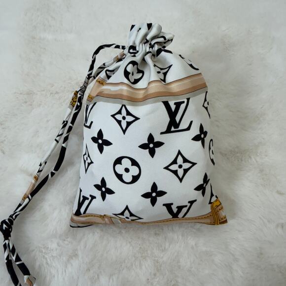 Louis Vuitton Black/White Monogram Silk Cosmetic Bag - Picture 2 of 6